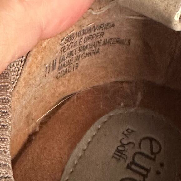 Eurosoft Virida Oxford Shoes Tan Comfort Preppy Outdoor Perforated Size 11M - Picture 5 of 7